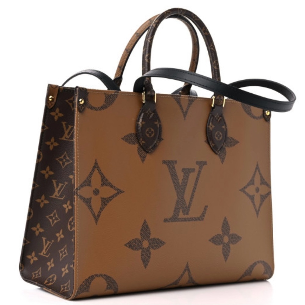 Louis Vuitton on the go tote bag in MM